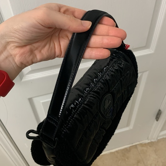 Pajar Quilted Puffer Crossbody Bag with Black Sherpa Border - Picture 13 of 17